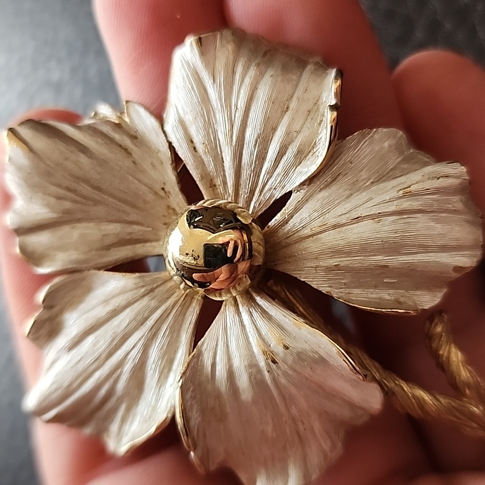 VTG Pastelli brooch
